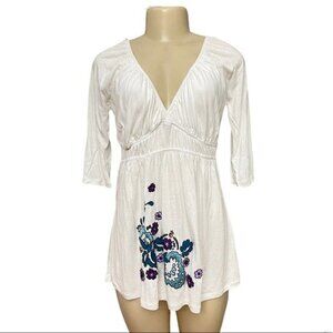 LIVE WITH LOVE Y2K BOHO Floral Hipster Embroidered White Long Top